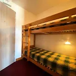 Neves - Location: Pour 4 Personnes Dans Un Quartier Anime Apartment *