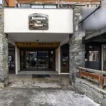 Neves - Location: Pour 4 Personnes Dans Un Quartier Anime