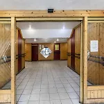 Neves - Location: Pour 4 Personnes Dans Un Quartier Anime Apartment