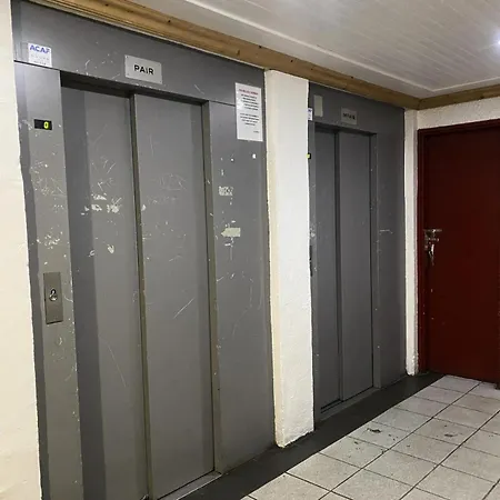 Neves - Location: Pour 4 Personnes Dans Un Quartier Anime Apartman Val Thorens