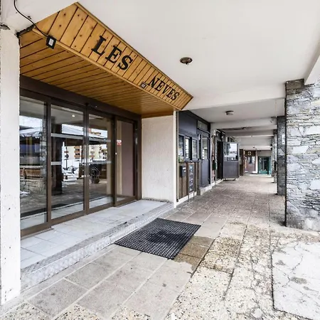 Neves - Location: Pour 4 Personnes Dans Un Quartier Anime Apartman Val Thorens
