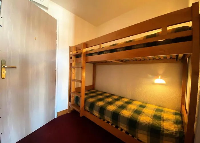 Neves - Location: Pour 4 Personnes Dans Un Quartier Anime Apartamento *