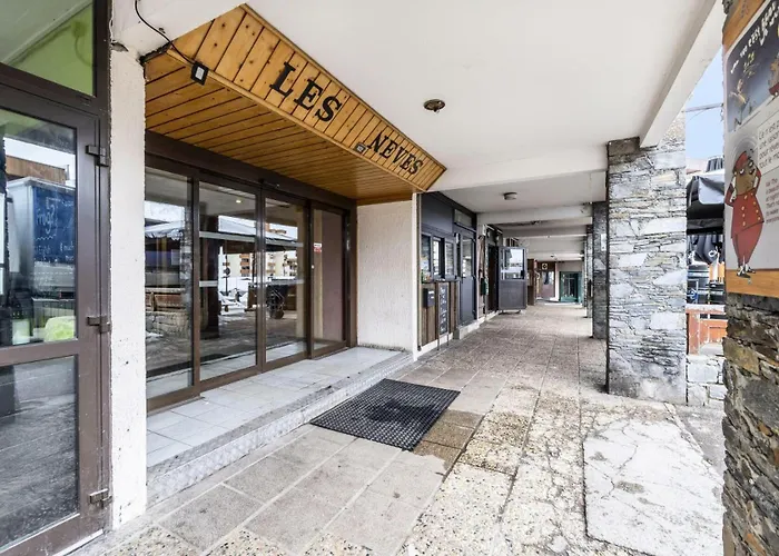 Neves - Location: Pour 4 Personnes Dans Un Quartier Anime Apartamento Val Thorens